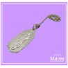 PERILLA VIRGEN DE GUADALUPE  DE METAL, COLOR PLATA, CON CADENA COLOR CROMO, PARA CANDIL